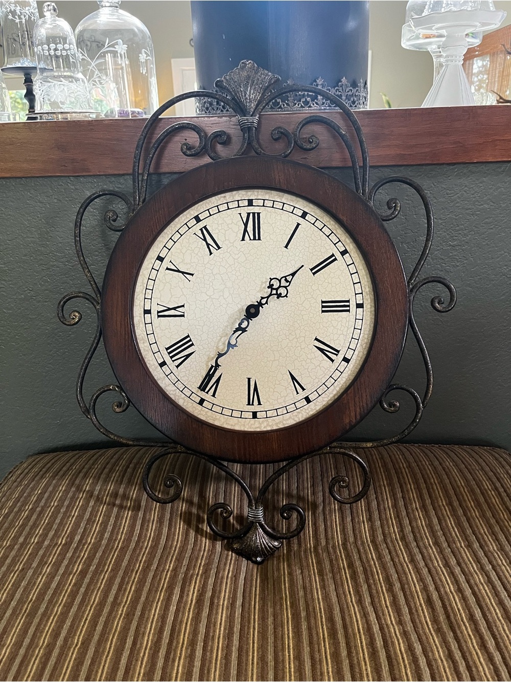 Vintage-Inspired Round Wall Clock in Brown and Black